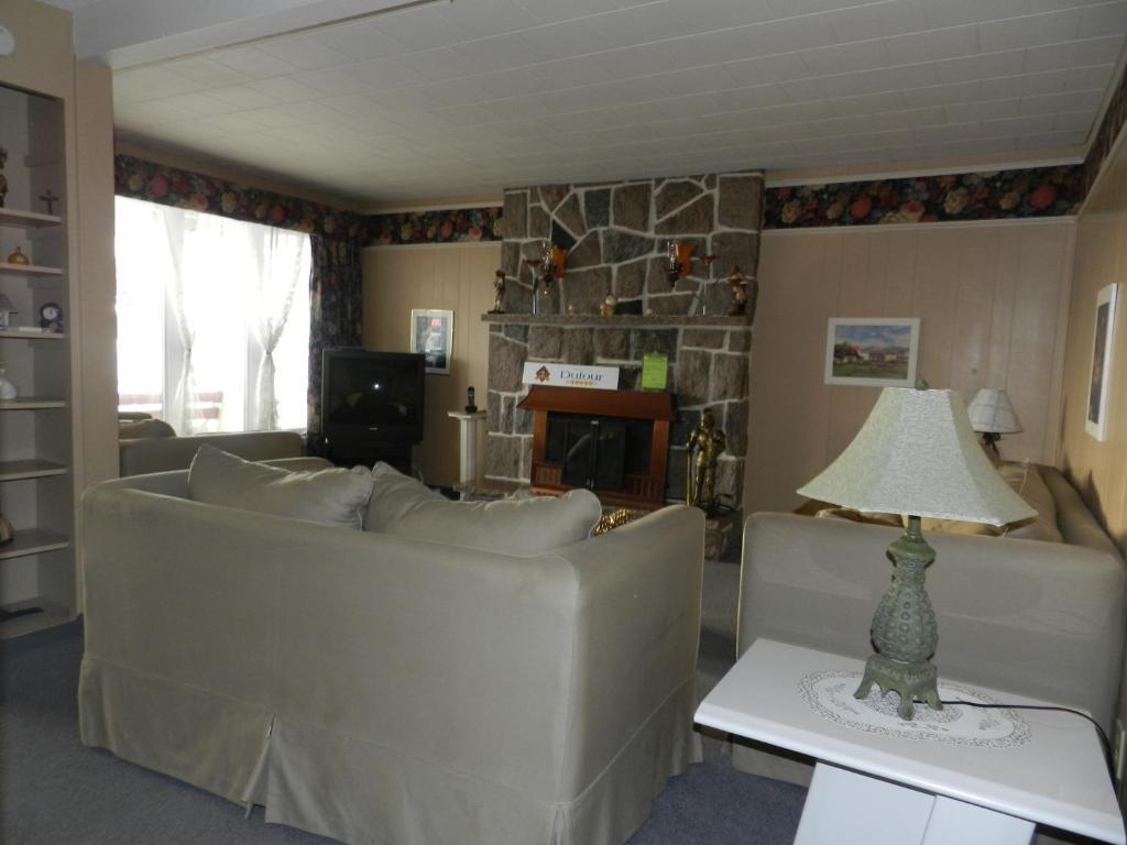 Auberge Chez Caro Sacre-Coeur Bagian luar foto