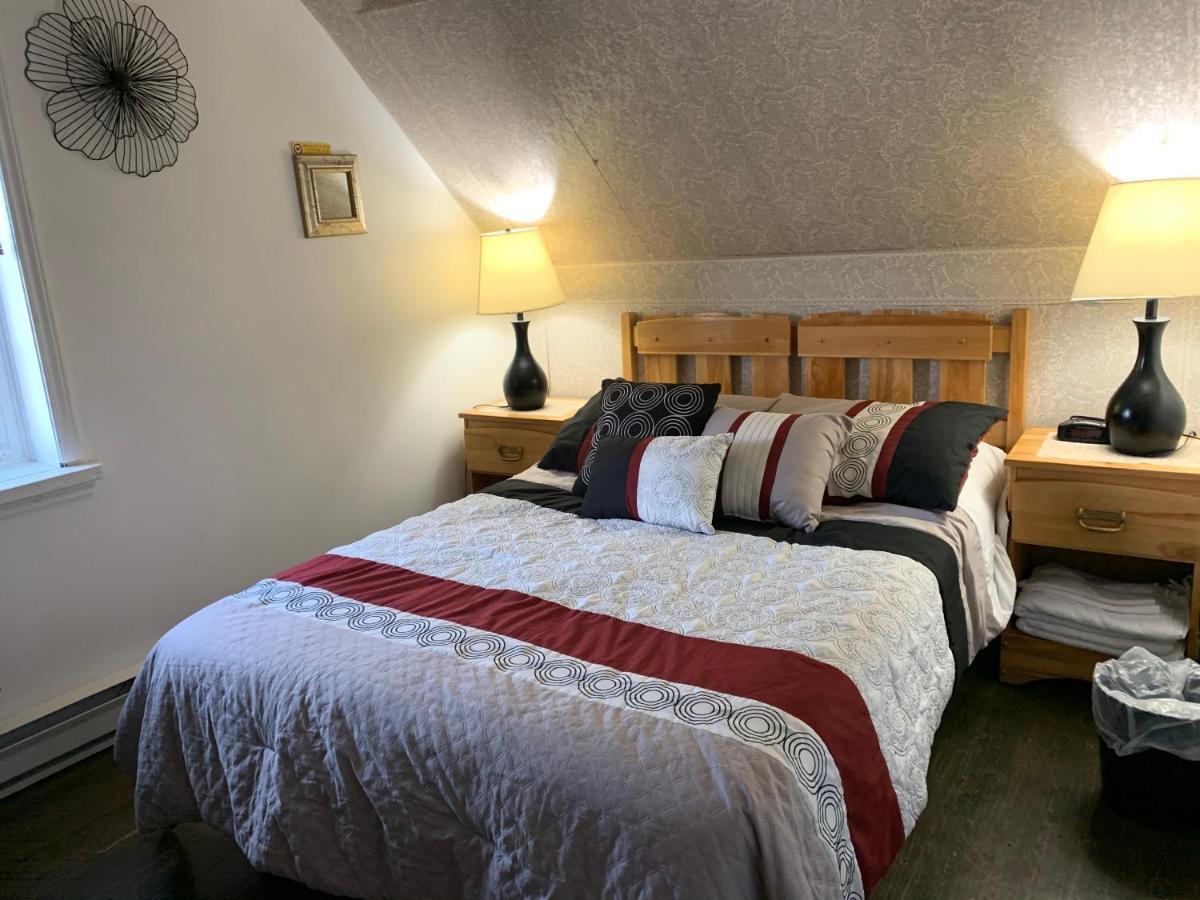 Auberge Chez Caro Sacre-Coeur Bagian luar foto