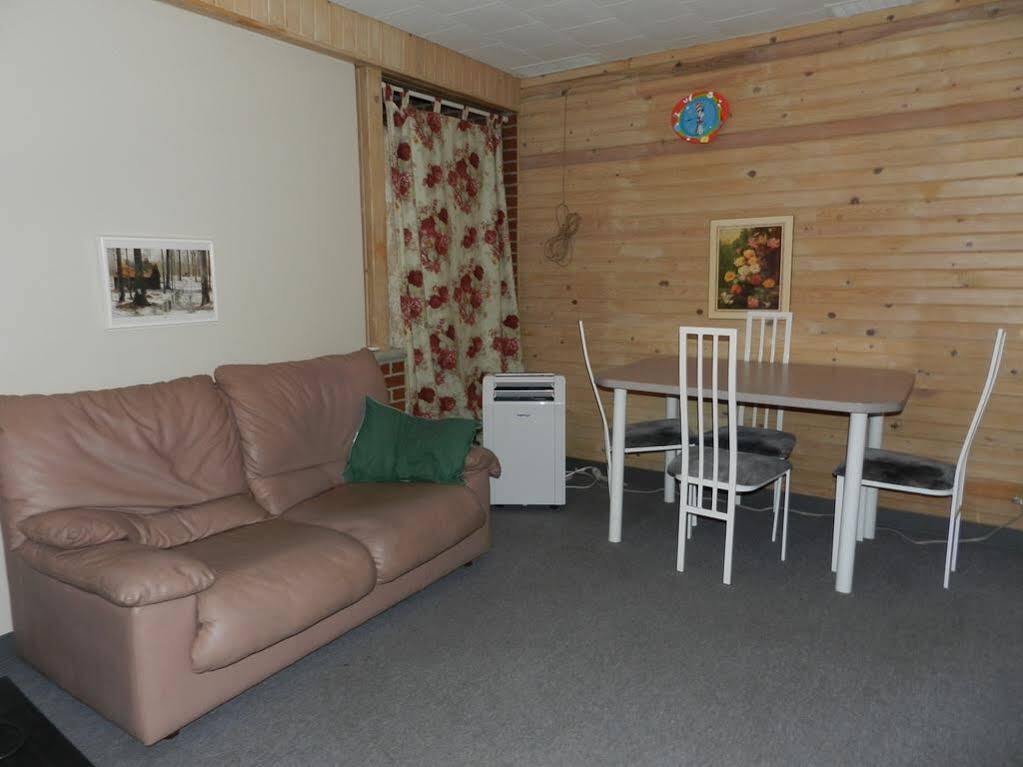 Auberge Chez Caro Sacre-Coeur Bagian luar foto
